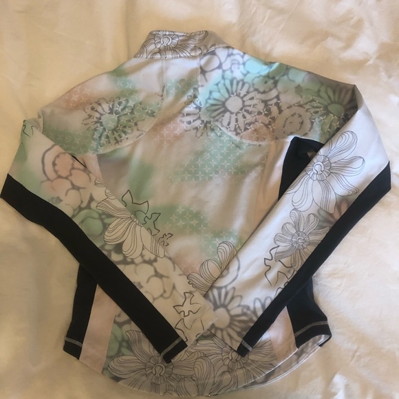 Lululemon jacket size 10 - Picture 2 of 2